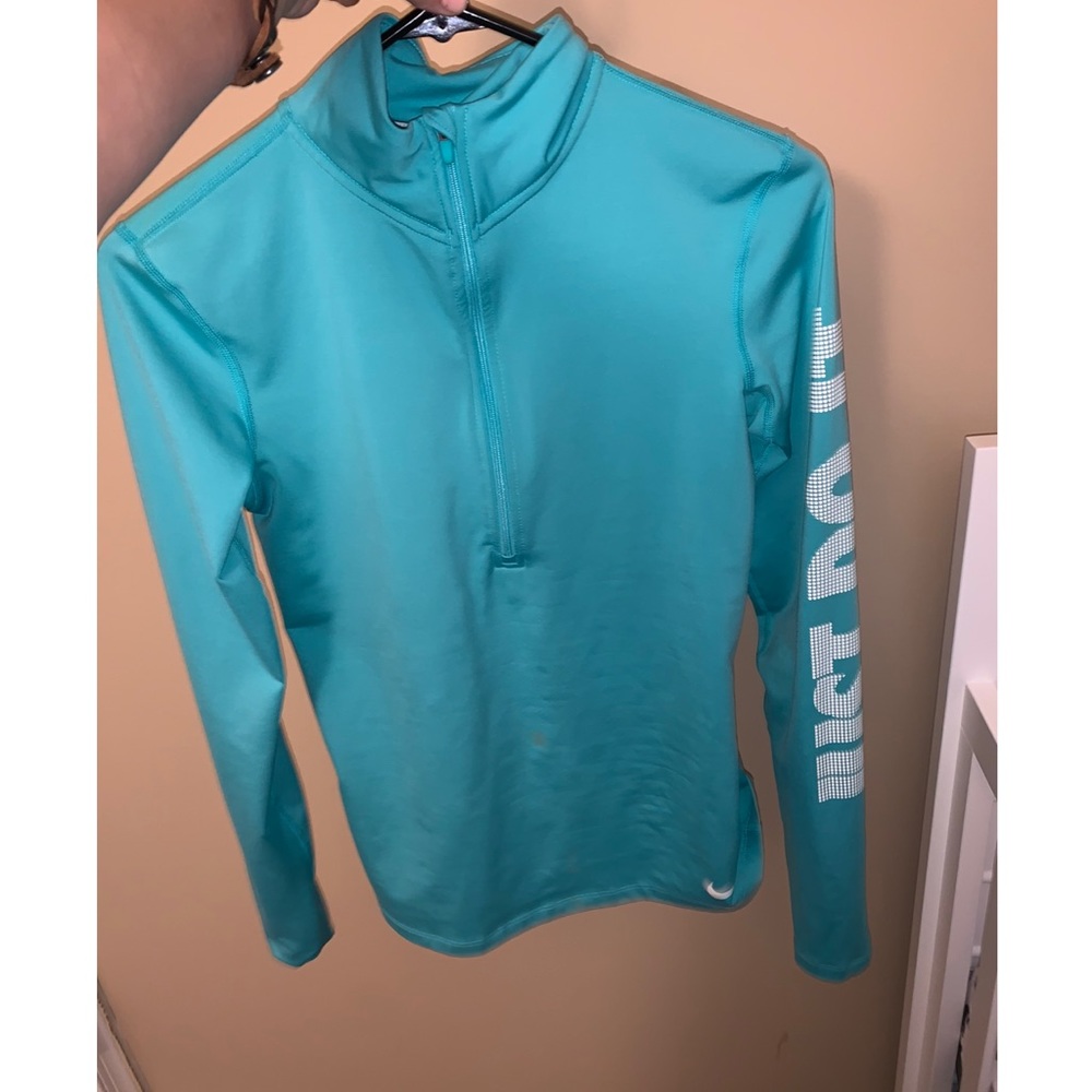 Nike pro half zip